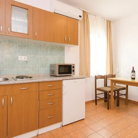 Appartement Stunning In Okrug Gornji Trogir