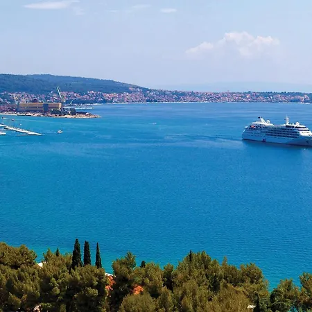Daire Stunning In Okrug Gornji Trogir