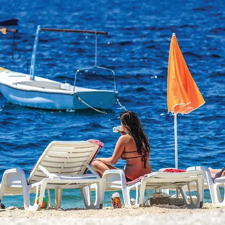 Daire Stunning In Okrug Gornji Trogir